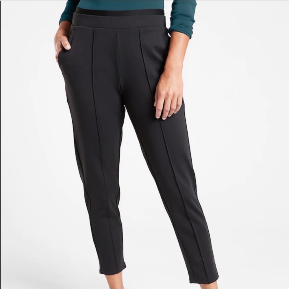 Athleta Venice Pintuck pan